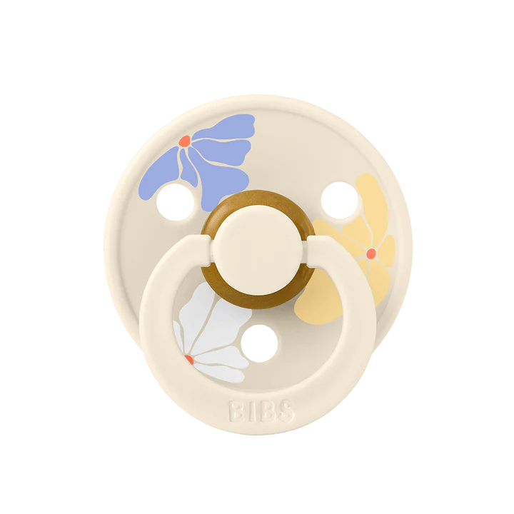 מוצץ - פרחים שלישיה - שנהב Bibs Studio Colour