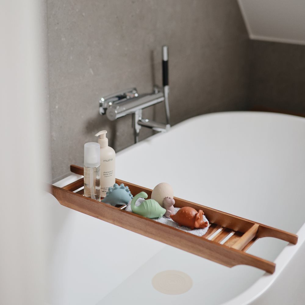 משחק אמבט - דיינו