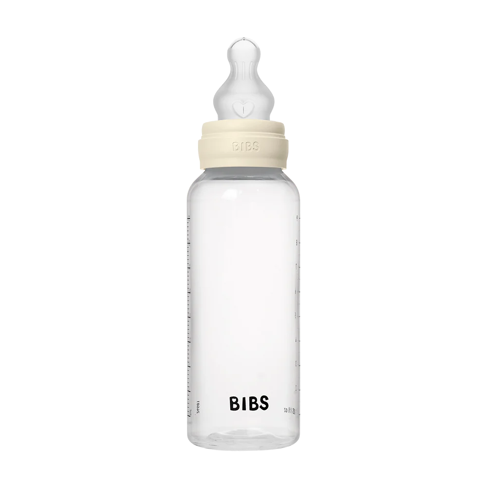 בקבוק פלסטיק עם פטמת סיליקון - קרם Bibs