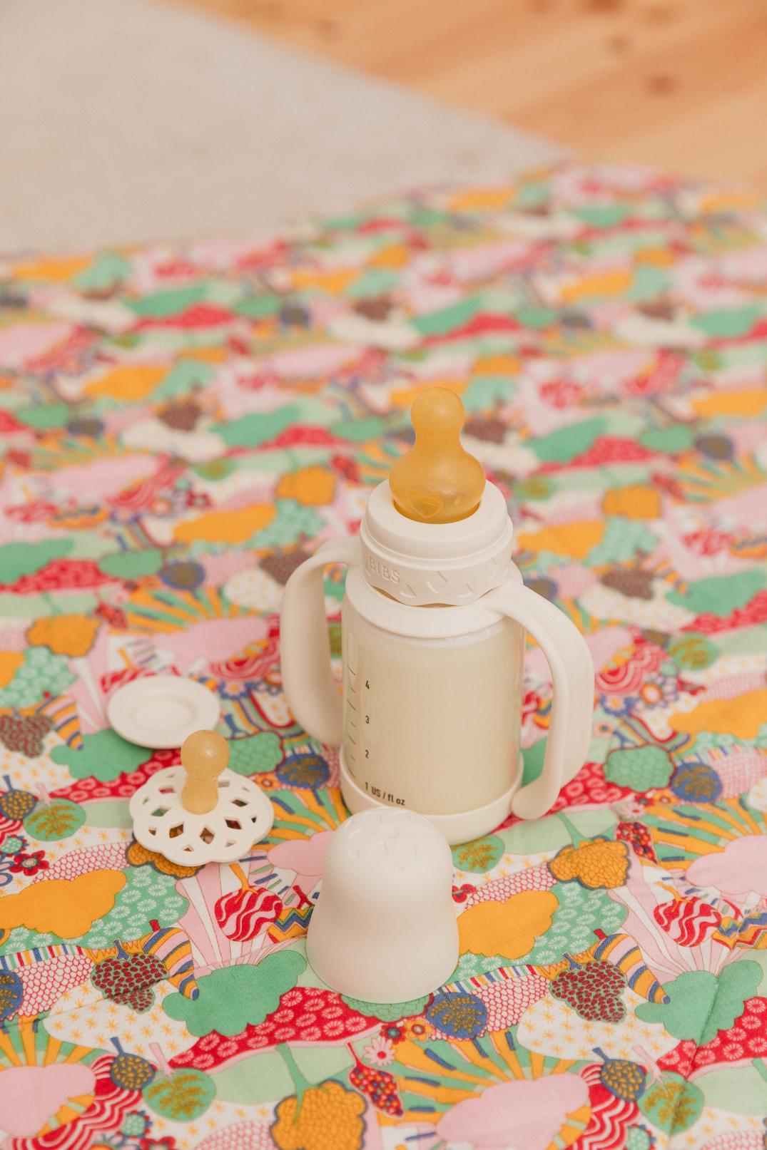 בקבוק זכוכית - שנהב Bibs