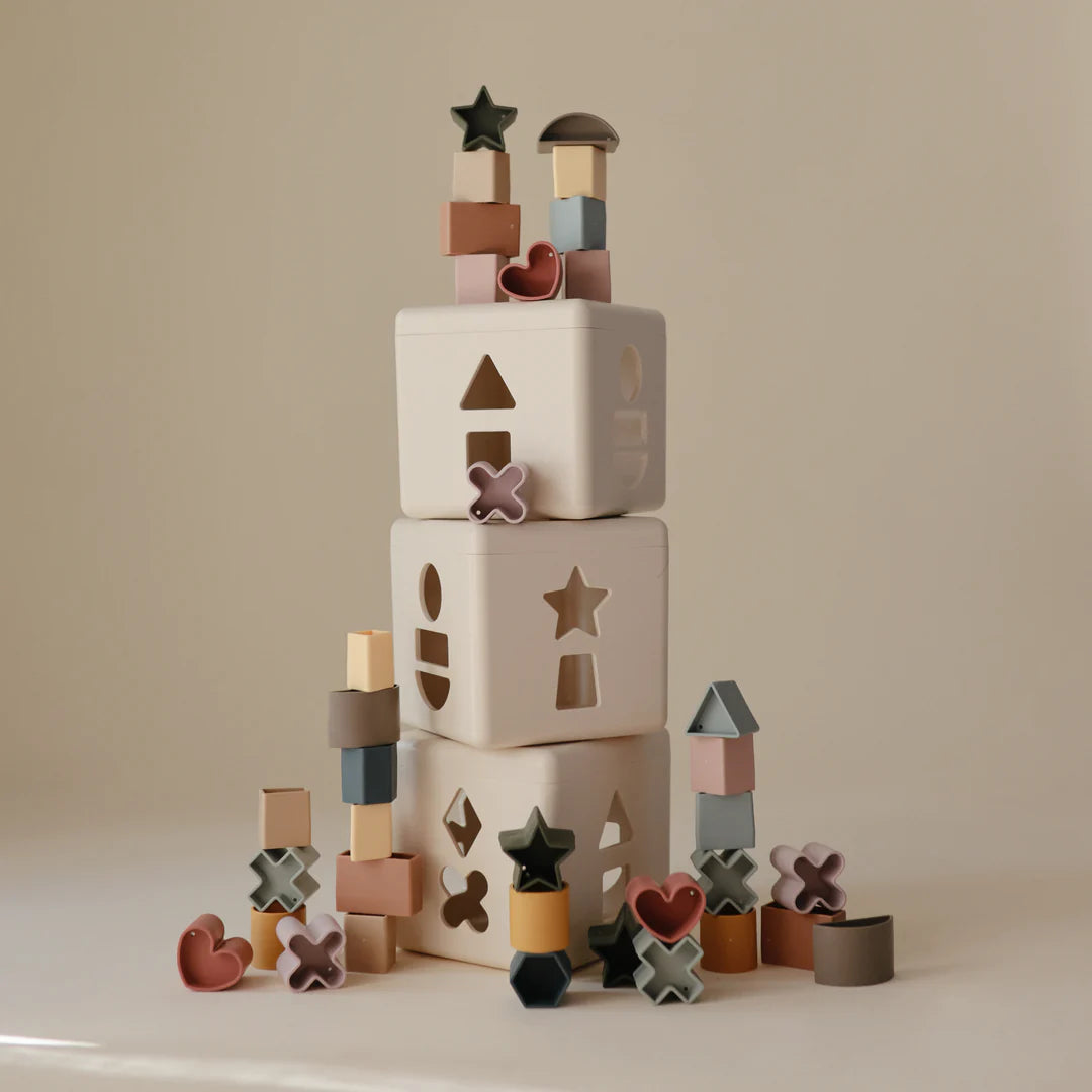 משחק תיבת מיון צורות