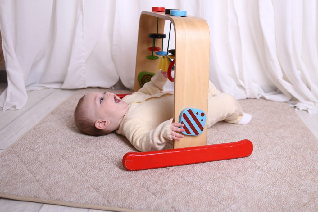 משטח פעילות - ריבוע לייט גריי