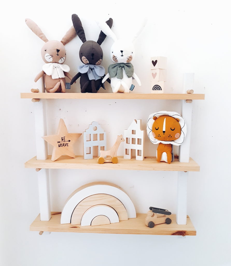 בובה בקופסת מתנה - ווייט הארנבון