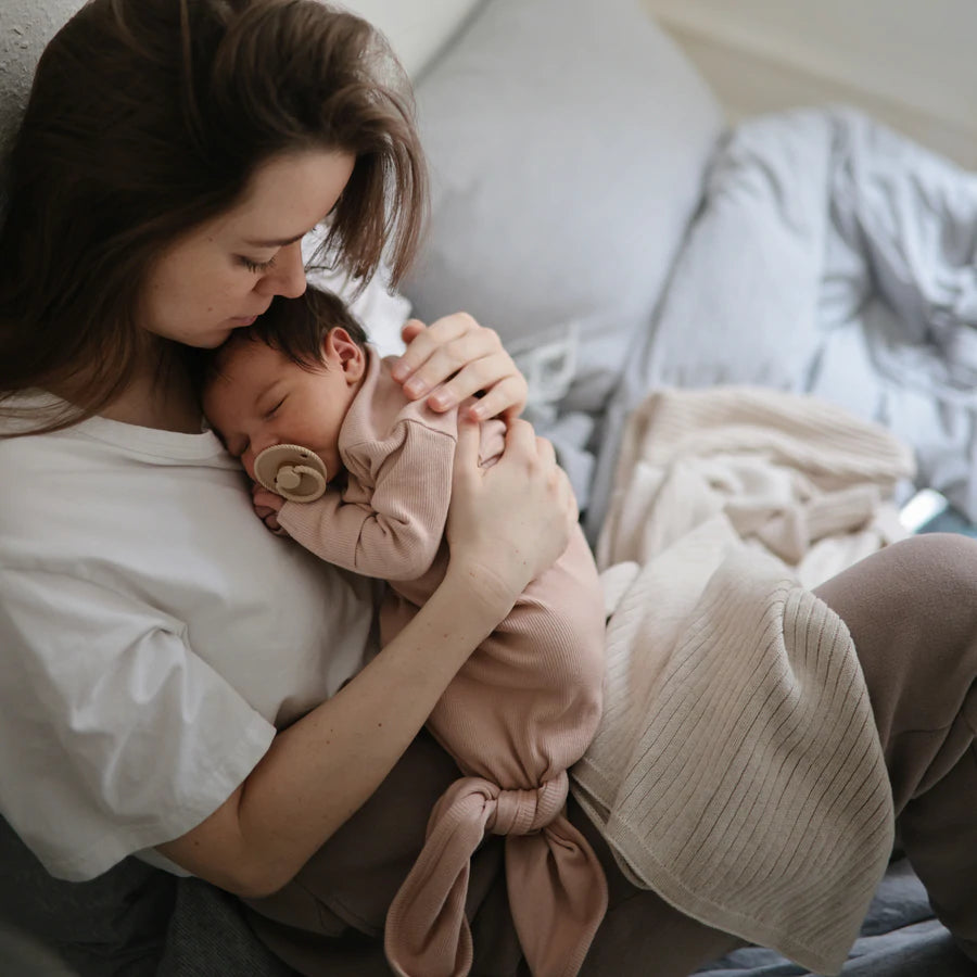 שמיכה סרוגה - פסים בז'