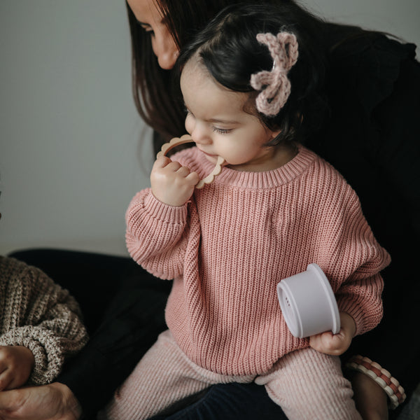 נשכני צמיד - שלישיה פרחים - ג'ט קרמל נטורל