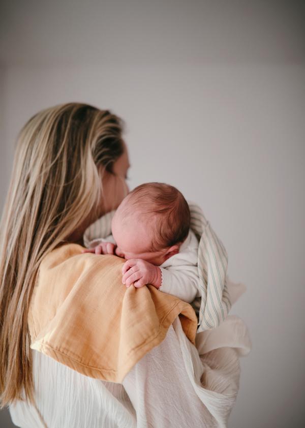 חיתולי כתף - זוג שיש זהב